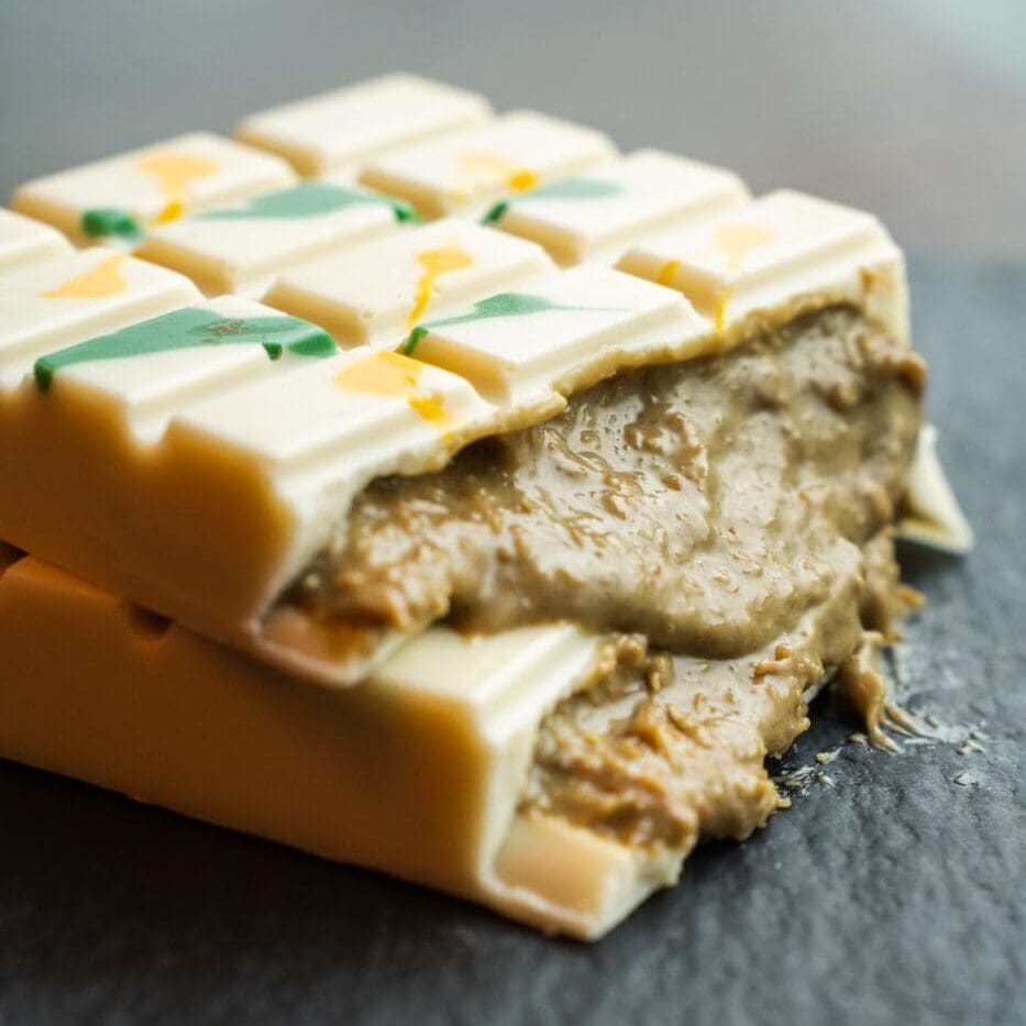 Dubai Dream White Chocolate Bar 145 (20 Pack)