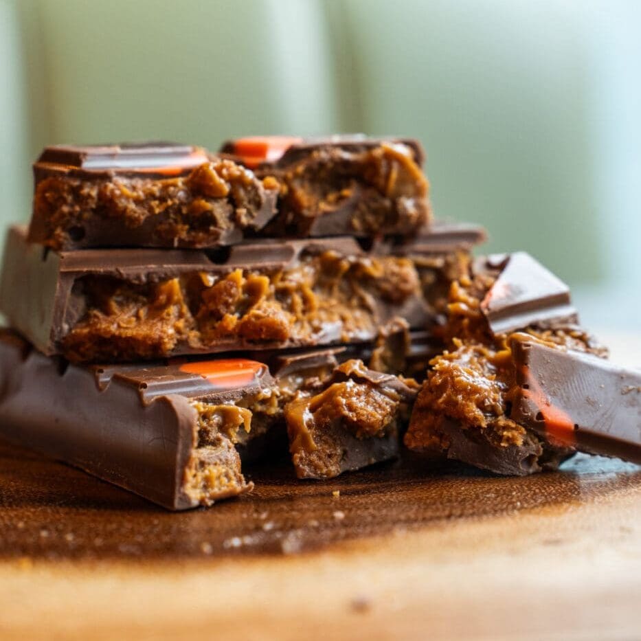 Biscoff Baddie Chocolate Bar 145g (20 Pack)