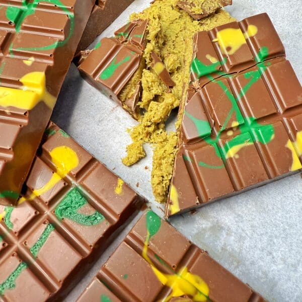 Dubai Inspired Chocolate Bar 145g (20 Pack)